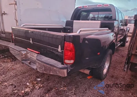 2006 Ford F550 Super Duty из США, поврежденный, VIN 1FDAW57P06EB89811